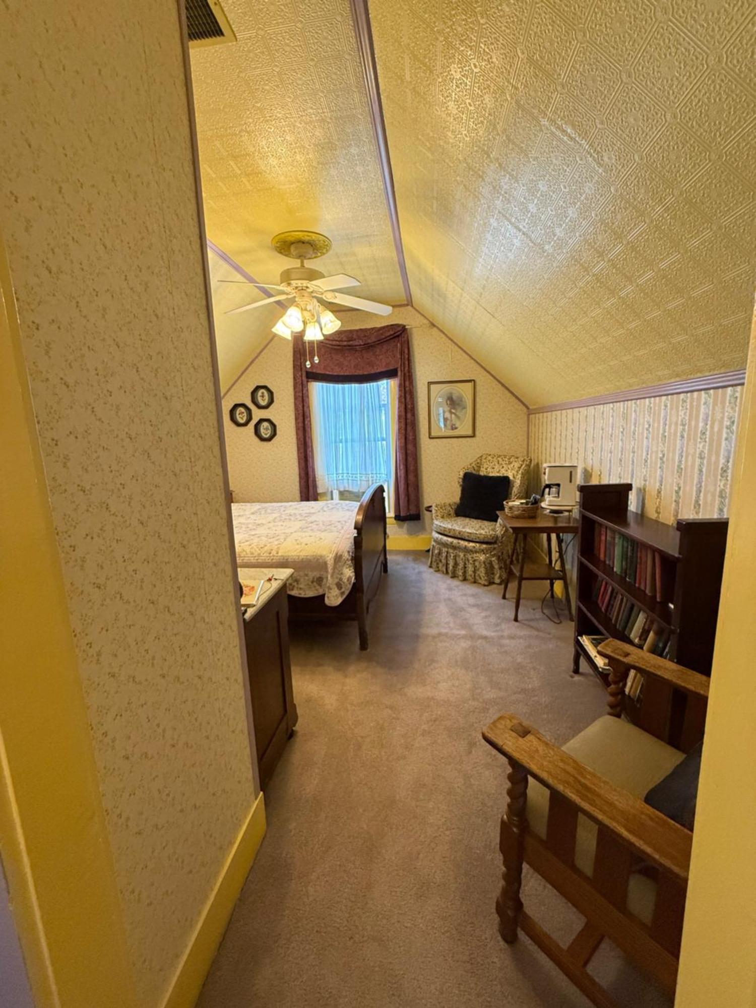 Roseberry House Bed And Breakfast Сузанвилл Экстерьер фото