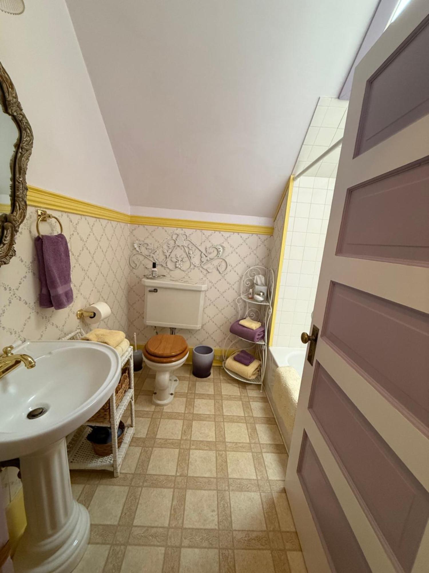 Roseberry House Bed And Breakfast Сузанвилл Экстерьер фото
